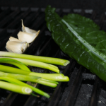 grilling-kale-green-onion-garlic